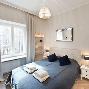 Dluga Street Apartment near Neptun Gdansk